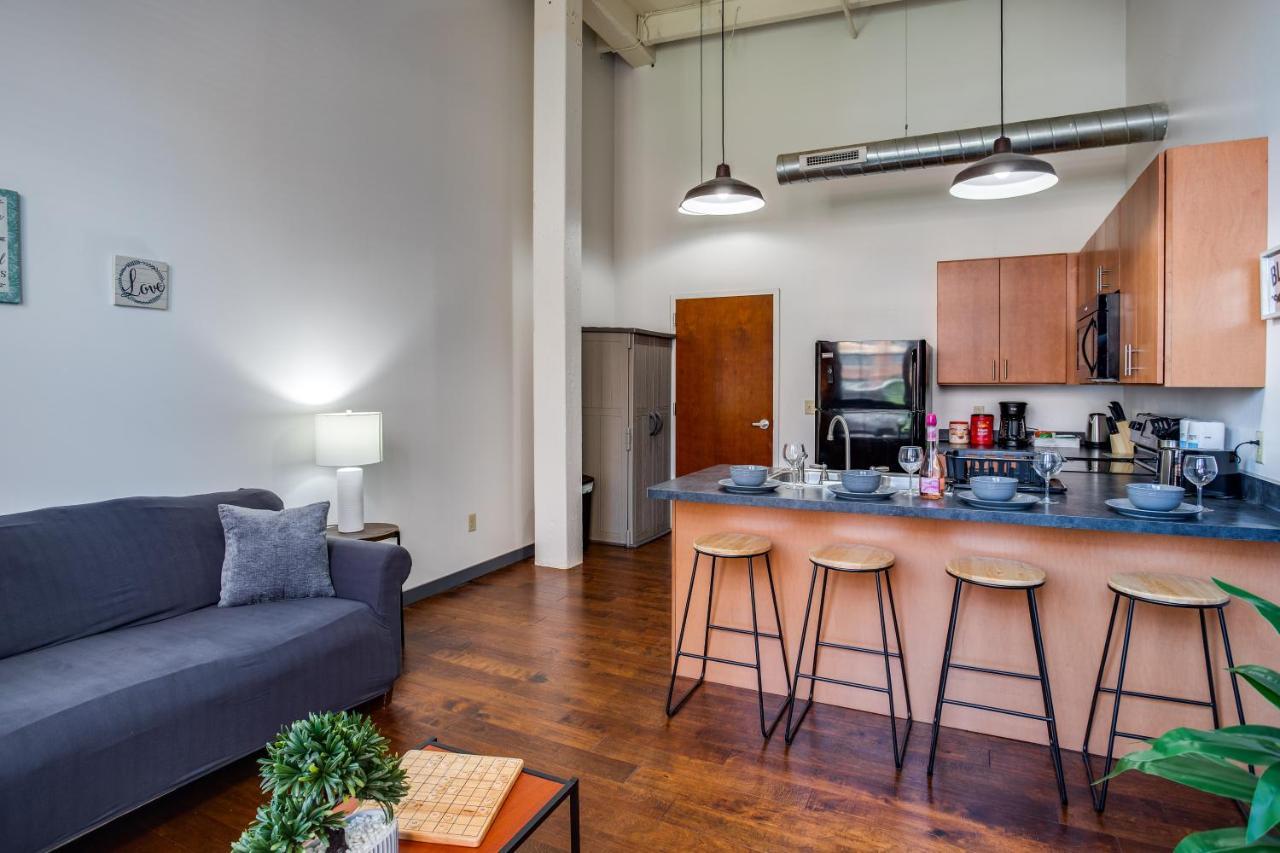شقة Ny Style Centric Loft With King Bed By Park Ave روتشستر المظهر الخارجي الصورة