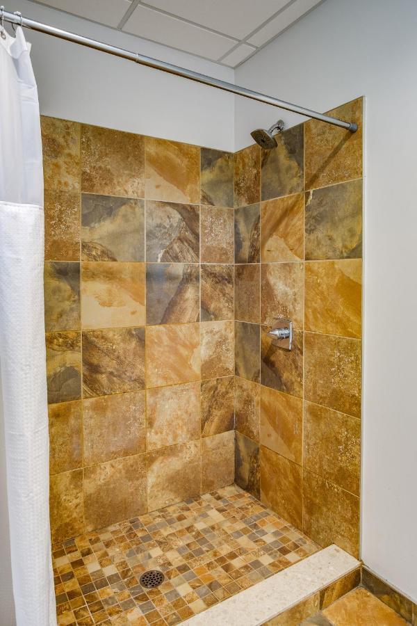 شقة Ny Style Centric Loft With King Bed By Park Ave روتشستر المظهر الخارجي الصورة